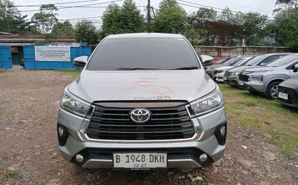 TOYOTA INNOVA G