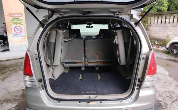 TOYOTA KIJANG INNOVA G