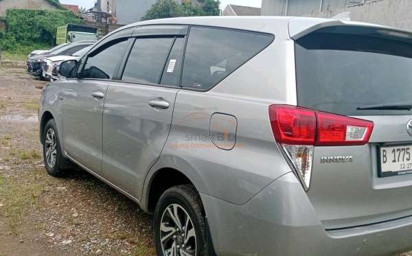 TOYOTA KIJANG INNOVA G