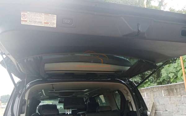 TOYOTA VELLFIRE 2.5G