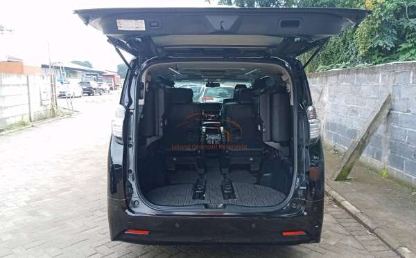 TOYOTA VELLFIRE 2.5G
