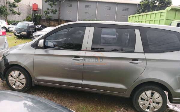 WULING CONFERO 1.5 DB MY (4X2)