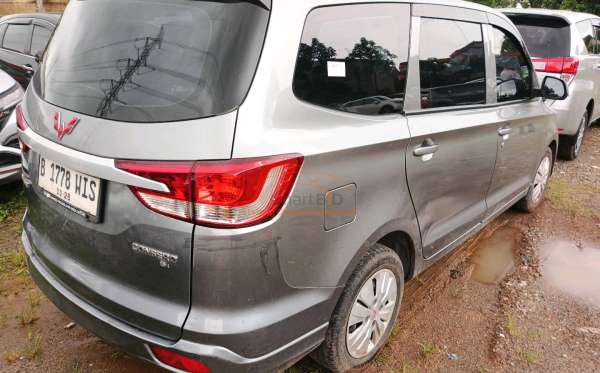 WULING CONFERO 1.5 DB MY (4X2)