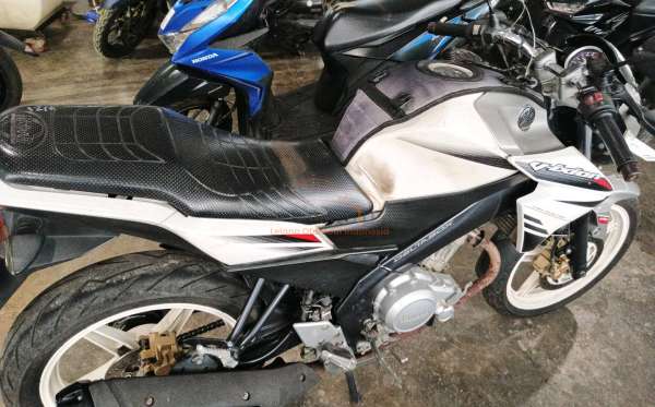 YAMAHA VIXION