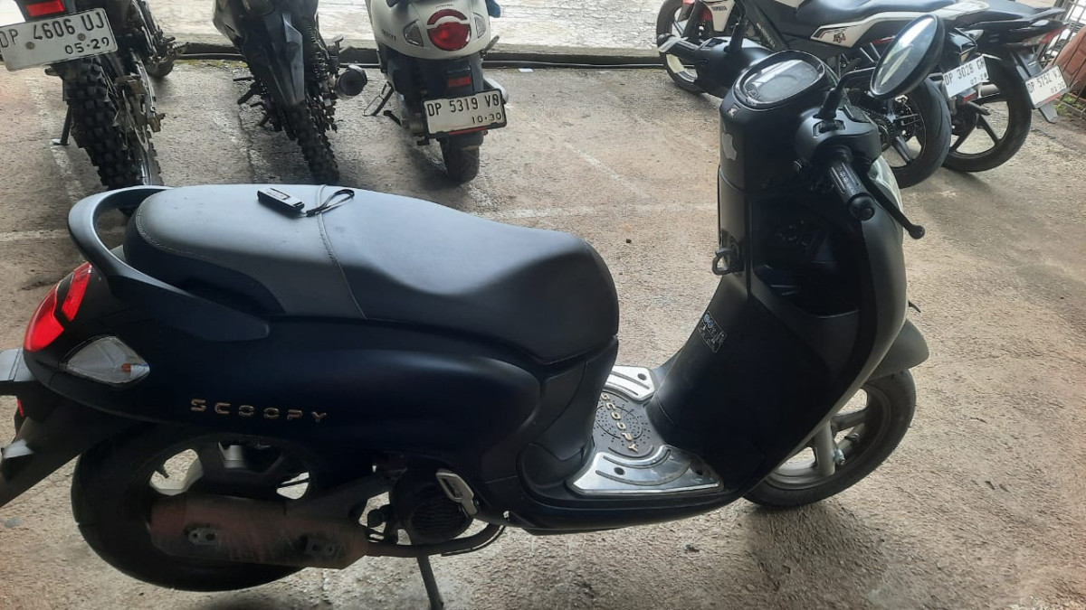 HONDA SCOOPY PRESTIGE