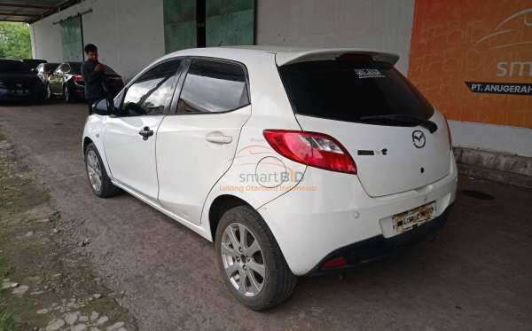 MAZDA MAZDA 2
