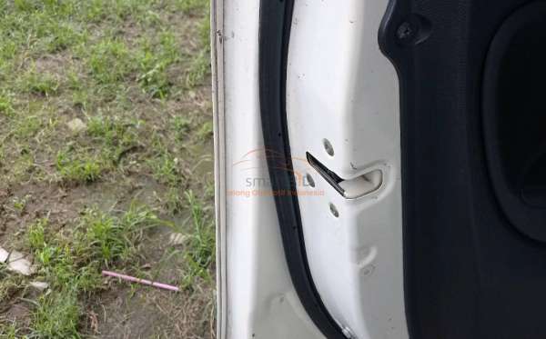 MITSUBISHI  MIRAGE  1.2L GLX