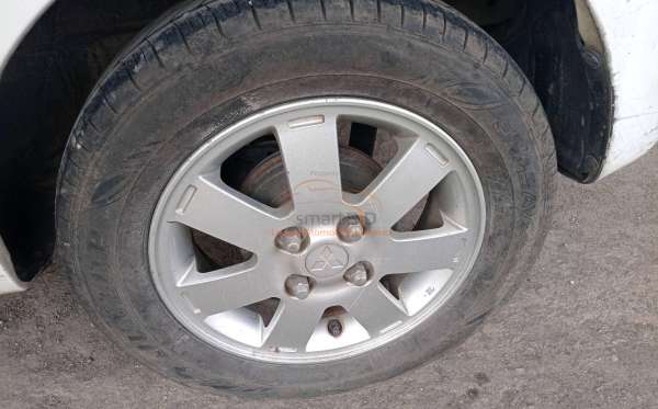 MITSUBISHI  MIRAGE  1.2L GLX