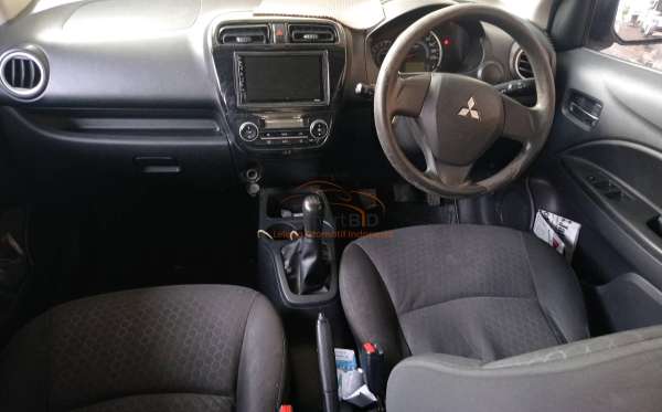 MITSUBISHI  MIRAGE  1.2L GLX