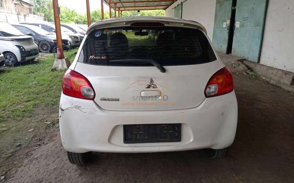 MITSUBISHI  MIRAGE  1.2L GLX