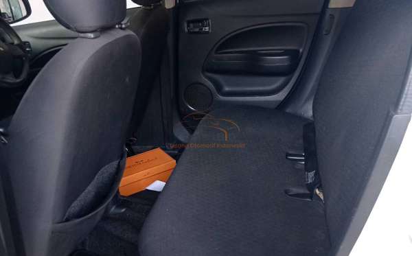 MITSUBISHI  MIRAGE  1.2L GLX