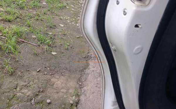 MITSUBISHI  MIRAGE  1.2L GLX