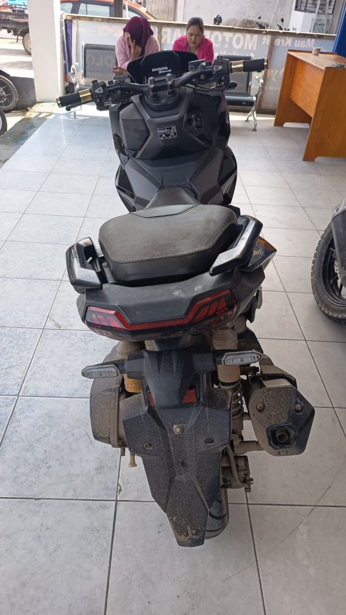 HONDA ADV