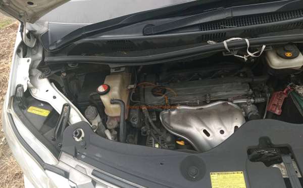 TOYOTA ALPHARD 2.4 X