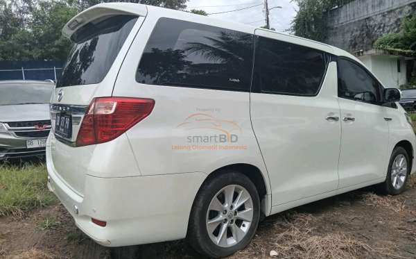 TOYOTA ALPHARD 2.4 X