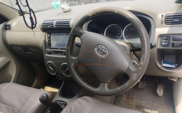 TOYOTA AVANZA 1.3 G