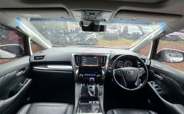 TOYOTA VELLFIRE 2.5G