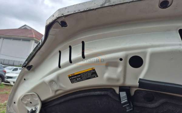 TOYOTA VELLFIRE 2.5G