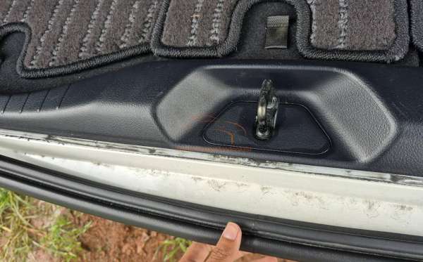 TOYOTA VELLFIRE 2.5G