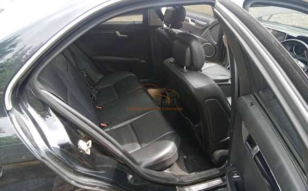 MERCEDES BENZ  C 200