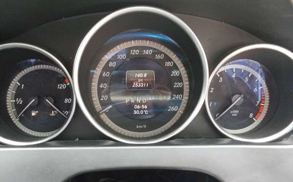 MERCEDES BENZ  C 200