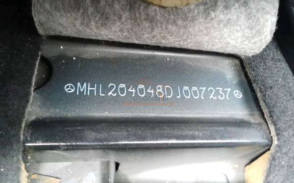 MERCEDES BENZ  C 200