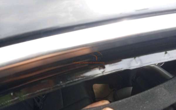 MERCEDES BENZ  C 200