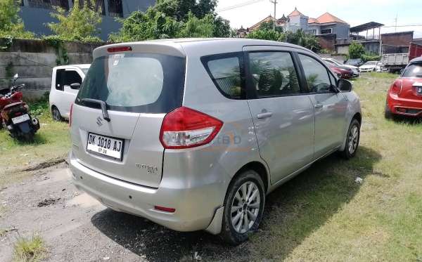 SUZUKI ERTIGA