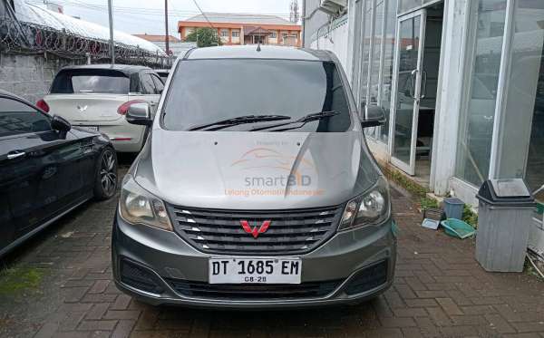 WULING CONFERO