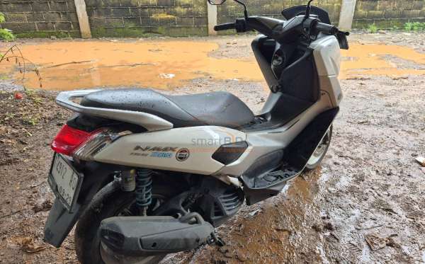 YAMAHA NMAX ABS
