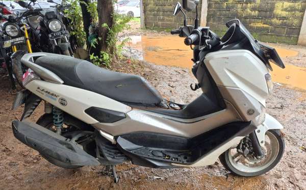 YAMAHA NMAX ABS