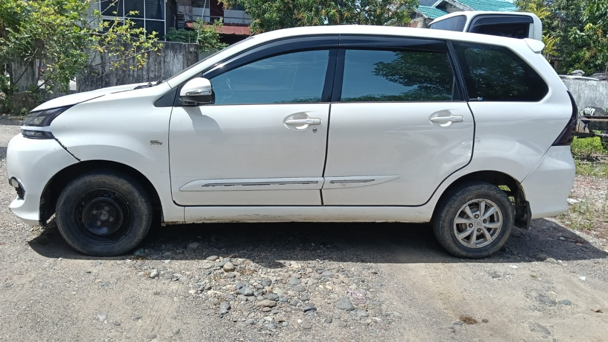 TOYOTA AVANZA VELOZ 1.5