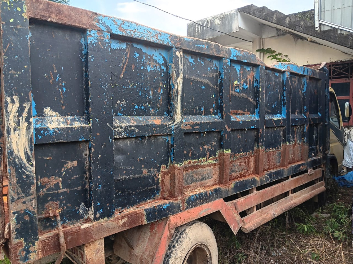 MITSUBISHI  FE  74 HD