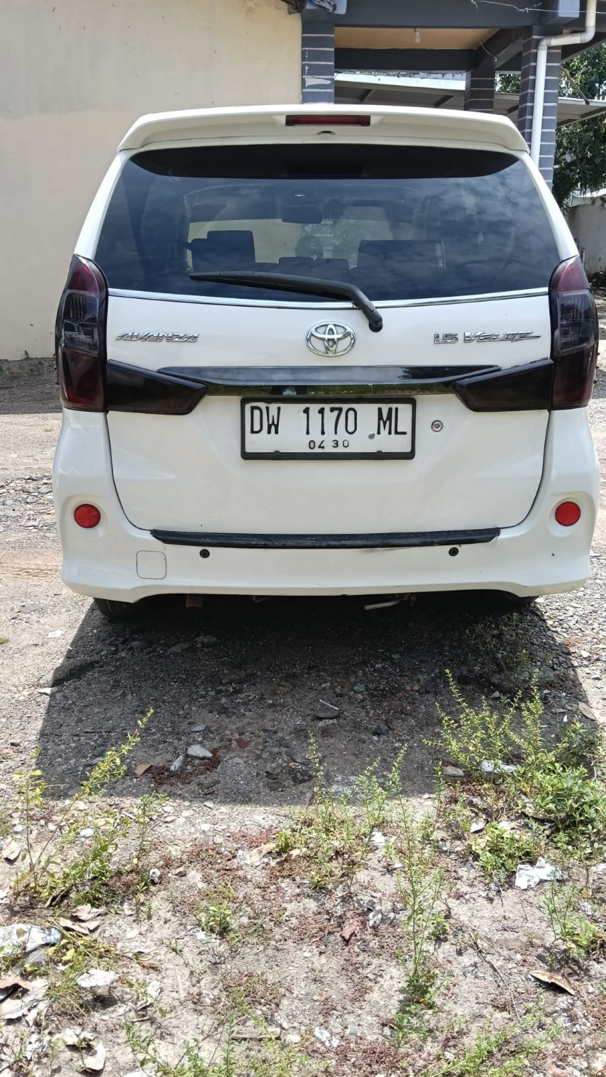 TOYOTA AVANZA VELOZ 1.5