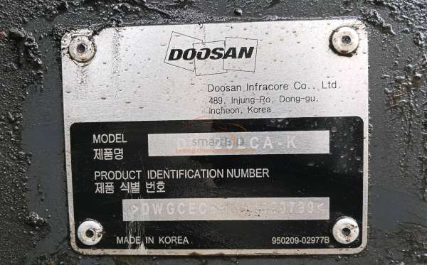 DOOSAN  EXCAVATOR DX520LCA