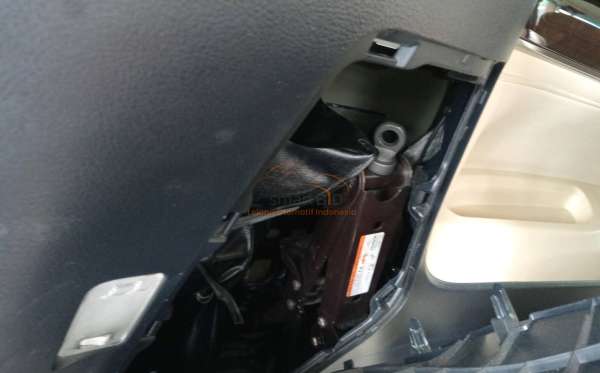 TOYOTA ALPHARD 2.5 G