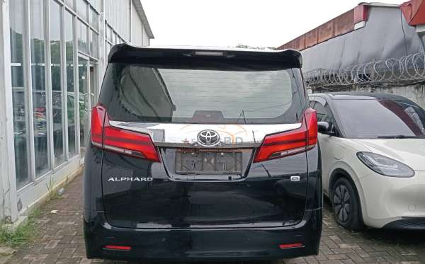 TOYOTA ALPHARD 2.5 G