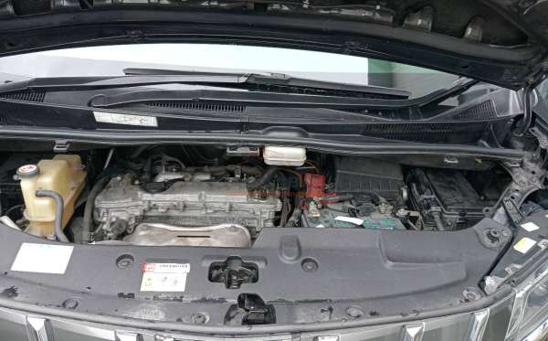 TOYOTA ALPHARD 2.5 G