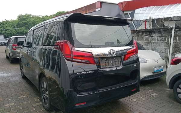 TOYOTA ALPHARD 2.5 G