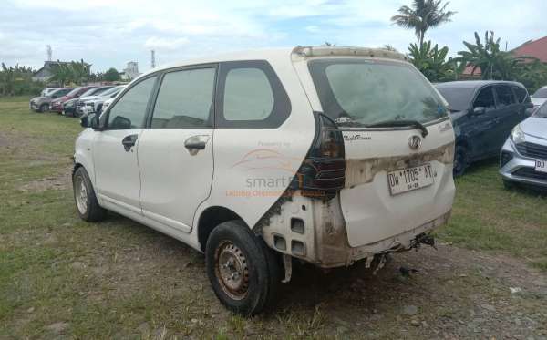 TOYOTA AVANZA