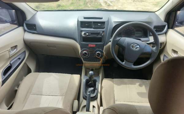 TOYOTA AVANZA 1.3 G