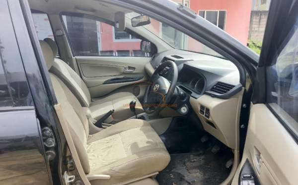 TOYOTA AVANZA 1.3 G