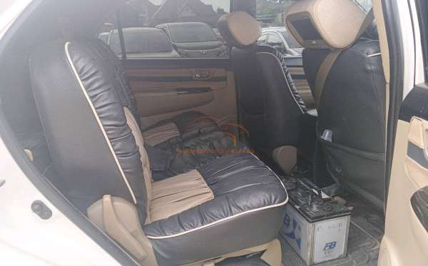 TOYOTA  FORTUNER  G 2.5