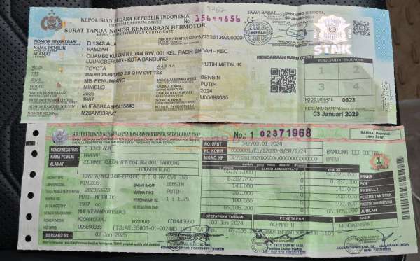 TOYOTA INNOVA ZENIX Q