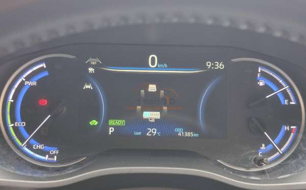 TOYOTA INNOVA ZENIX Q