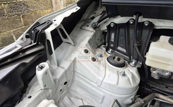 TOYOTA INNOVA ZENIX Q