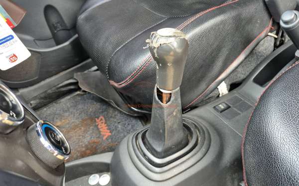 TOYOTA  YARIS  1.5 S