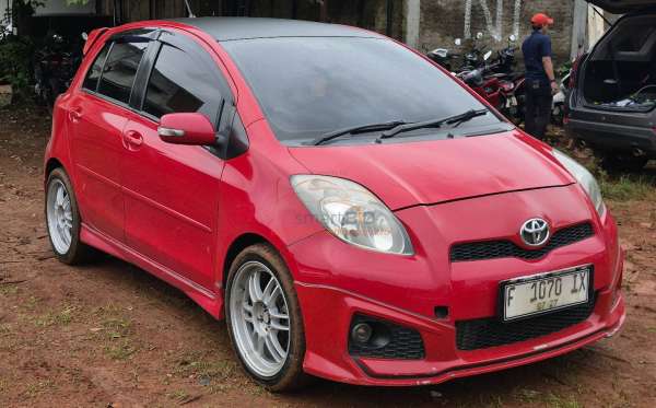 TOYOTA  YARIS  1.5 S