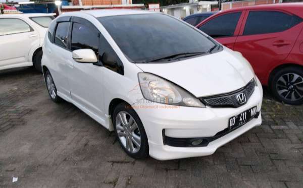 HONDA  JAZZ  GE8 1.5 E
