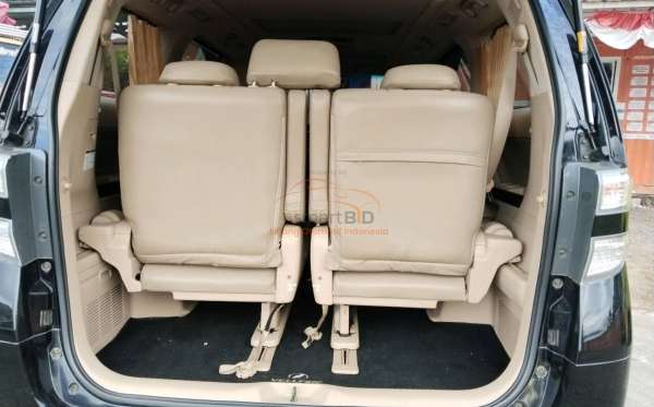 TOYOTA VELLFIRE 2.4